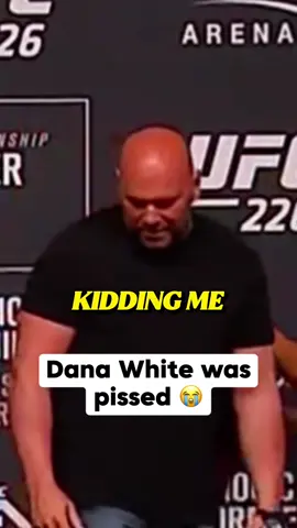 That time Dana White was pissed after Daniel Cormier fell 2 days before the fight 😭 #danawhite #UFC #mma 