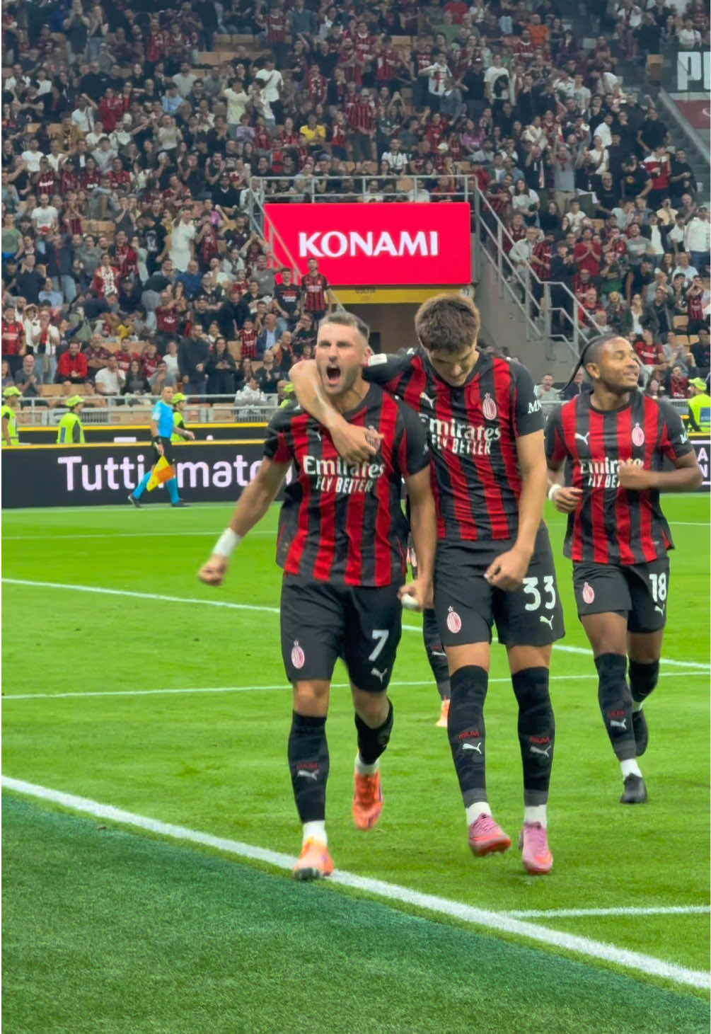SANTIIII 🔥❤️🖤 #acmilan #gimenez #santiagogimenez #santigimenez #milanlecce