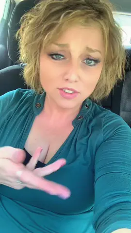 #Bobbiesue #loveorhatemeimstillme💯💋 