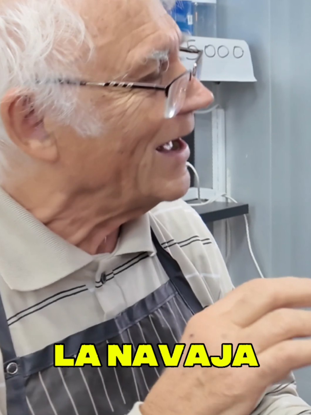 ¿Que pasa cuando un peluquero clásico se encuentra con los nuevos estilos? #barbershop #peluqueria 