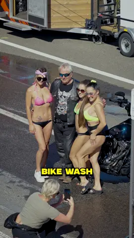 Ce dimanche 28 Septembre c'est BIKES & BBQ !! 🏍️💥 Octane Récréatif vous présente une belle journée spécialement pour les motos ! ⏰ 11h00 à 16h00 📍 Icar Route 66 Mirabel - Bikini Bike Wash 👙 - Show N Shine avec trophées 🏆 - Démo Stunt 🛞💨 - Kiosques 💍 - Bar et Food Truck 🍺 - Musique 🔊 🎫 20$tx incluses par personne, billet sur place, 12 ans et moins GRATUIT !!  * Stationnement à l’entrée du site pour les personnes qui voudrait venir en voiture.
