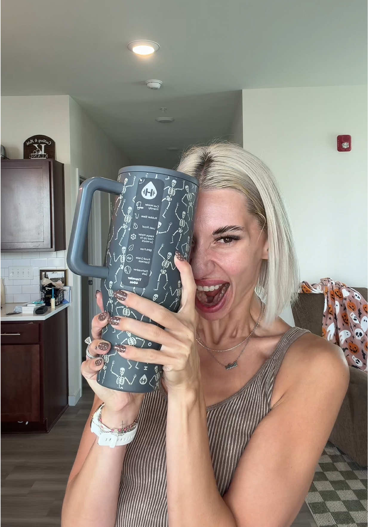 Stop it!!!! So cutie!! @HYDROJUG #hydrojug #hydrojugtraveler #hydrojugtumbler #foryoupage #viral 