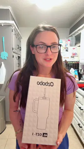 I’ve tested it with ice and it’s IMACCULATE! #ozbobo #tumbler #tiktokshopcreatorpicks #tiktokshoprestock #watercup 