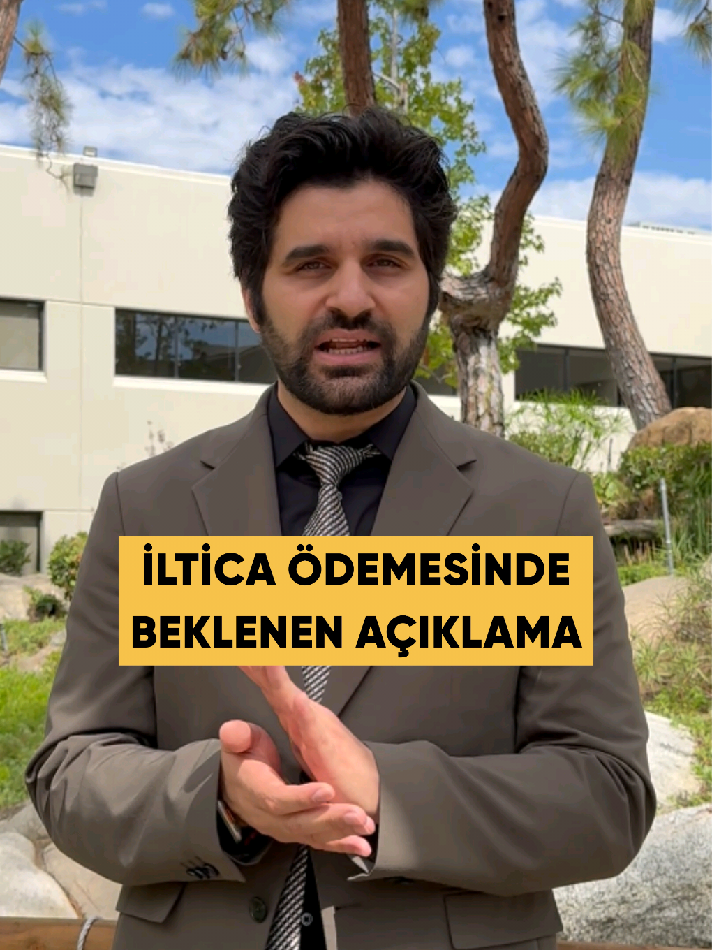 Mahkemede görülen tüm iltica başvuruları için 100$ ödeme artık zorunlu. Bu ödemenin en kısa sürede yapılması gerekiyor. Tüm detaylar videoda, ödeme için kullanılması gereken bağlantı bio'da bulabilirsiniz.