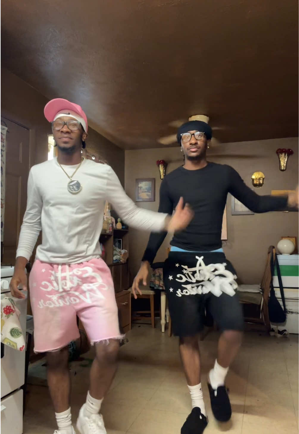 we just be vibin 😂🔥 dc: us (fits from @ExoticWarrior) #marktakeover 