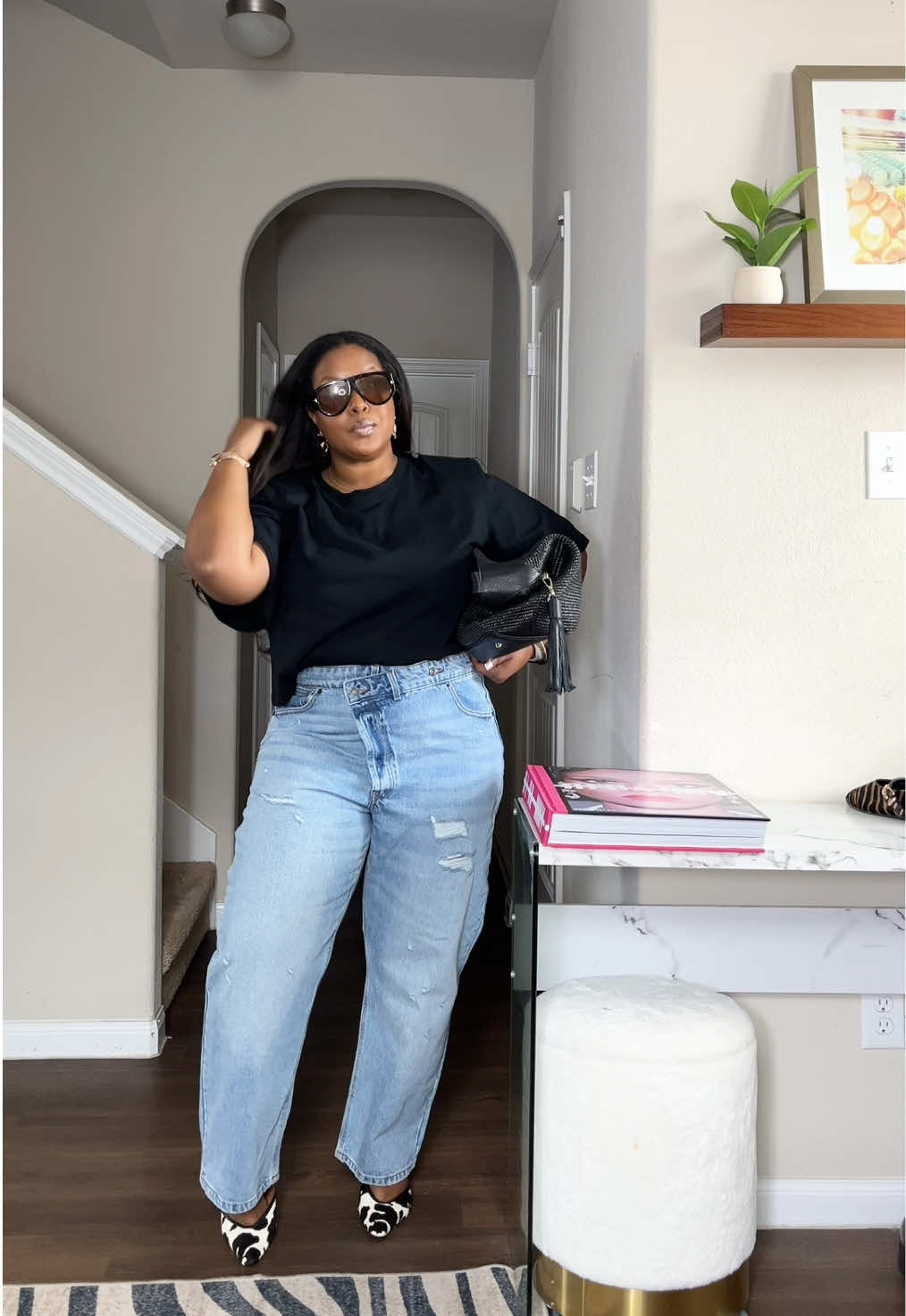 Styling my @KBB by KAHLANA pieces. Went with my bag and shoes from @stevemadden from @Marshalls and my lippie is new from @YSL Beauty  #OOTD #chicoutfit #ootdfashion #kbbbykahlana 
