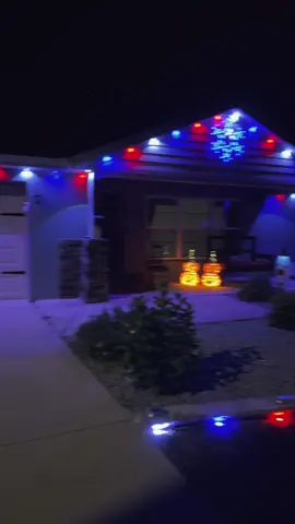 You love holiday lighting but you don’t love hanging them every year? #christmas #light #tiktokshopblackfriday #tiktokshopcybermonday #dealsforyoudays 