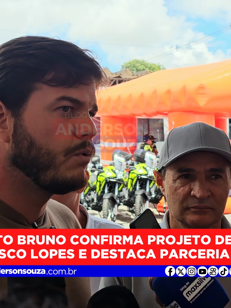 O prefeito Bruno Cunha Lima (União Brasil) anunciou que o projeto de duplicação da Avenida Francisco Lopes, uma das mais importantes vias da zona oeste da cidade, está bastante adiantado e deve sair do papel em breve.  De acordo com o gestor, restavam apenas ajustes técnicos relacionados a uma adutora da Cagepa que passa pela região, mas o planejamento já está praticamente concluído.  Bruno destacou que apresentou a demanda ao deputado federal Romero Rodrigues (Podemos), que assegurou o envio de recursos para a execução da obra.  “Apresentei a Romero a proposta e, em menos de dois minutos, ele disse que poderíamos contar com ele. Já mostrei até um anteprojeto de como deve funcionar, incluindo área de lazer, quadra poliesportiva e espaço para caminhada”, revelou o prefeito.  O prefeito frisou que a intervenção também levará em conta a situação dos comerciantes que trabalham na região, muitos em condições irregulares.  “A gente não quer que o crescimento traga prejuízo para ninguém, muito pelo contrário. Queremos garantir condições dignas, segurança e novos espaços de comércio e lazer”, disse Bruno.  A duplicação da Avenida Francisco Lopes é vista como estratégica para melhorar a mobilidade urbana, já que a via concentra intenso fluxo de veículos que chegam a Campina Grande vindos do Cariri, passando por Boa Vista e Catolé de Boa Vista.  Além de garantir mais rapidez no tráfego, a obra também terá impacto direto na segurança viária. “Quem não lembra da mudança depois que a BR-230 foi duplicada? A quantidade de acidentes caiu drasticamente. É esse mesmo resultado que esperamos aqui”, afirmou o prefeito.  Bruno lembrou que a duplicação da Francisco Lopes faz parte de um conjunto de investimentos em mobilidade já realizados na cidade, como as intervenções no Canal do Bodocongó, Canal do Prado, além das avenidas Félix Araújo e Plínio Lemos.  ↘️ Leia mais acessando o @blogandersonsouza no link da bio.  #BlogAndersonSouza #CampinaGrande #Paraiba #JoaoPessoa #Noticias
