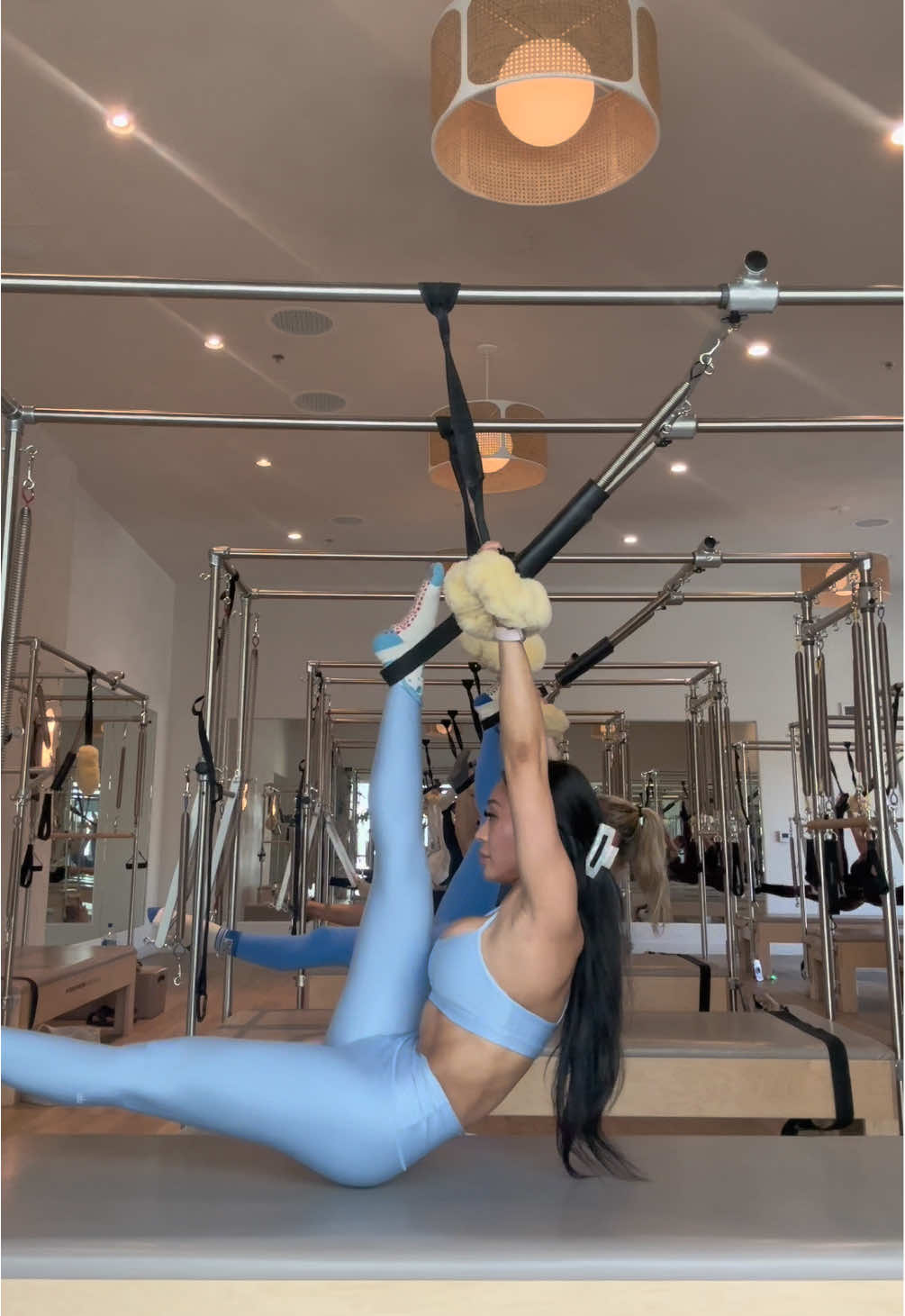 happy toughy tuesday 💪🏼 #fyp #pilates #cadillacpilates #Fitness #alo @Jackie marie @Sundaypilates  