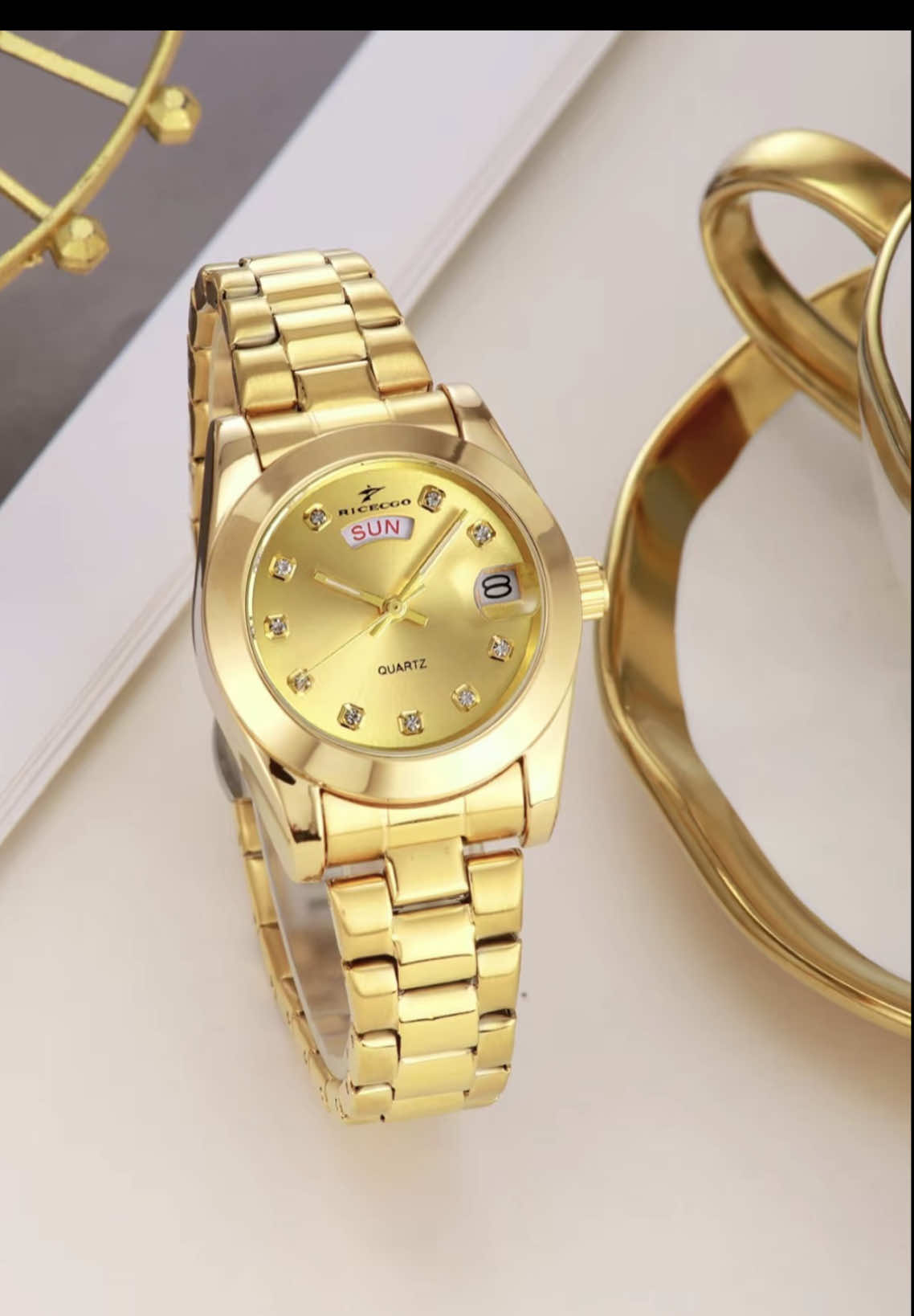 RICECGO Women’s gold Watch With an Elegant Round Dial | Rhinestone Design | Fashionable and Timeless Jewelry Accessory #luxurywatches #watch #goldwatch #fashioninspo #goviral 