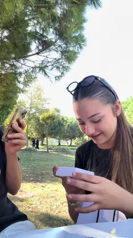 Sevgilim; 1 yil once hayatima girdin... O gün farkinda degildik belki ama, her sey degisti. Bir yilda sadece aşık olmadim  Sana alistim. Sesine, gülüşüne, kalbine Bu bir yil, bir ömür gibiydi. Ve eger sen de istersen, Ben bu ömrü seninle tamamlamak isterim. lyi ki varsin, lyi ki o gün ikimizde aynı ortamda bulunmuşuz. Daha nice birlikte yillara .🤍