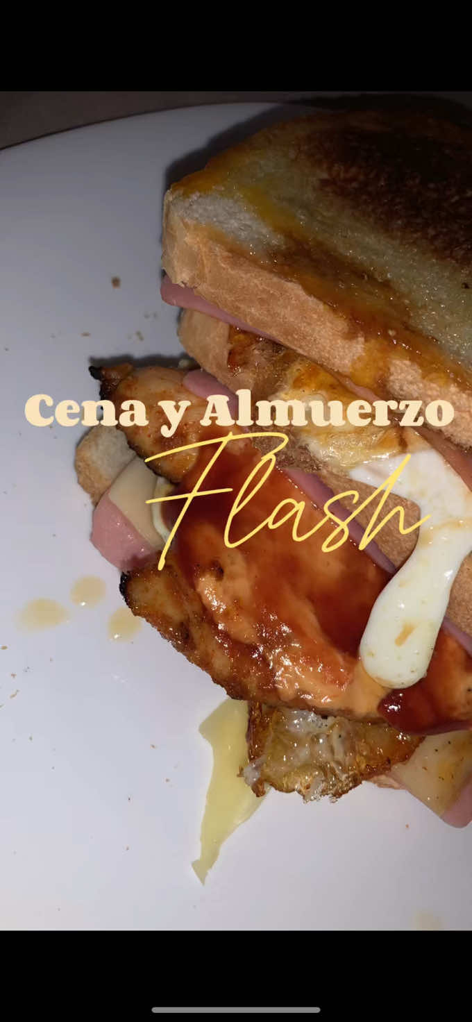 Holiiisss, hoy les traigo una idea de cena y almuerzo flash, sencillo y fácil usando la misma proteína para facilitarles la vida para las veces que no sabemos que cocinar. Espero que les guste! ✨✨.                              #recetas #cena #tiktok #fyp #creatorsearchinsight 