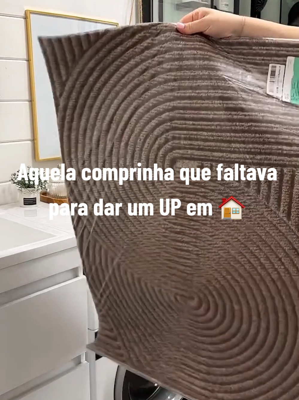 🏡✨ Montando o enxoval dos sonhos.Esse item não poderia faltar! . . . . #enxoval #enxovaldecasanova #enxovaldecasamento #donadecasa #tapete 
