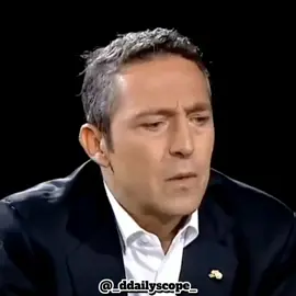 Kulübü finansal olarak müthiş yönetti. Maaşlar ödenmiş bir sekilde yeni yönetime devretti. Seçilen yeni başkan Sadettin Saran 'ı seçildiği an kürsüye çıkıp tebrik etti. Emekleri ve yaptıkları her şey için Ali Koç 'a ve Yönetim Kurulu 'na teşekkür ederiz.#CapCut #kesfetteyiz #alikoç #fenerbahçe #fy 