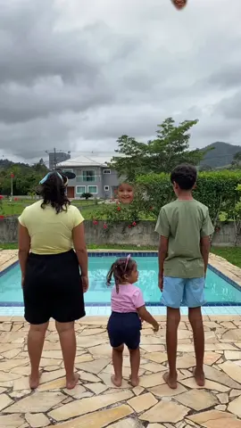 Funny video of cute mother, daughter and son 👦🏻❤️👧🏻🤣👦🏻