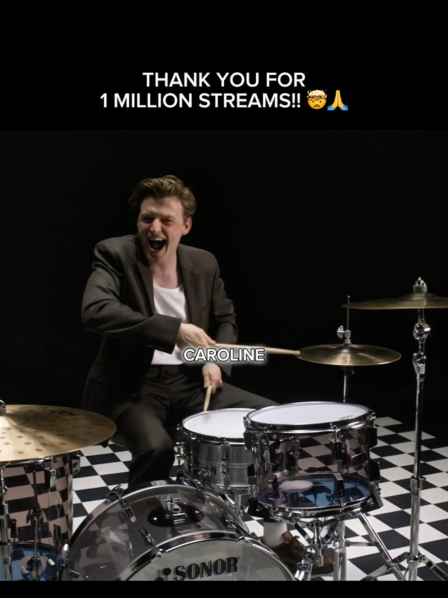 I remember when “Don’t Stop The Car” hit 1 million streams..it felt like a huge milestone!! (still feels) You people keep on supporting me like craaazy, now even more than ever, so we hit over 1 million streams with Caroline ❤️‍🔥 Incredible..I’m so not taking it for granted 🙏 Thank you for all the love, support and for sharing the music!! See you on tour ⚡️#caroline #nickless #80smusic #80s #livemusic
