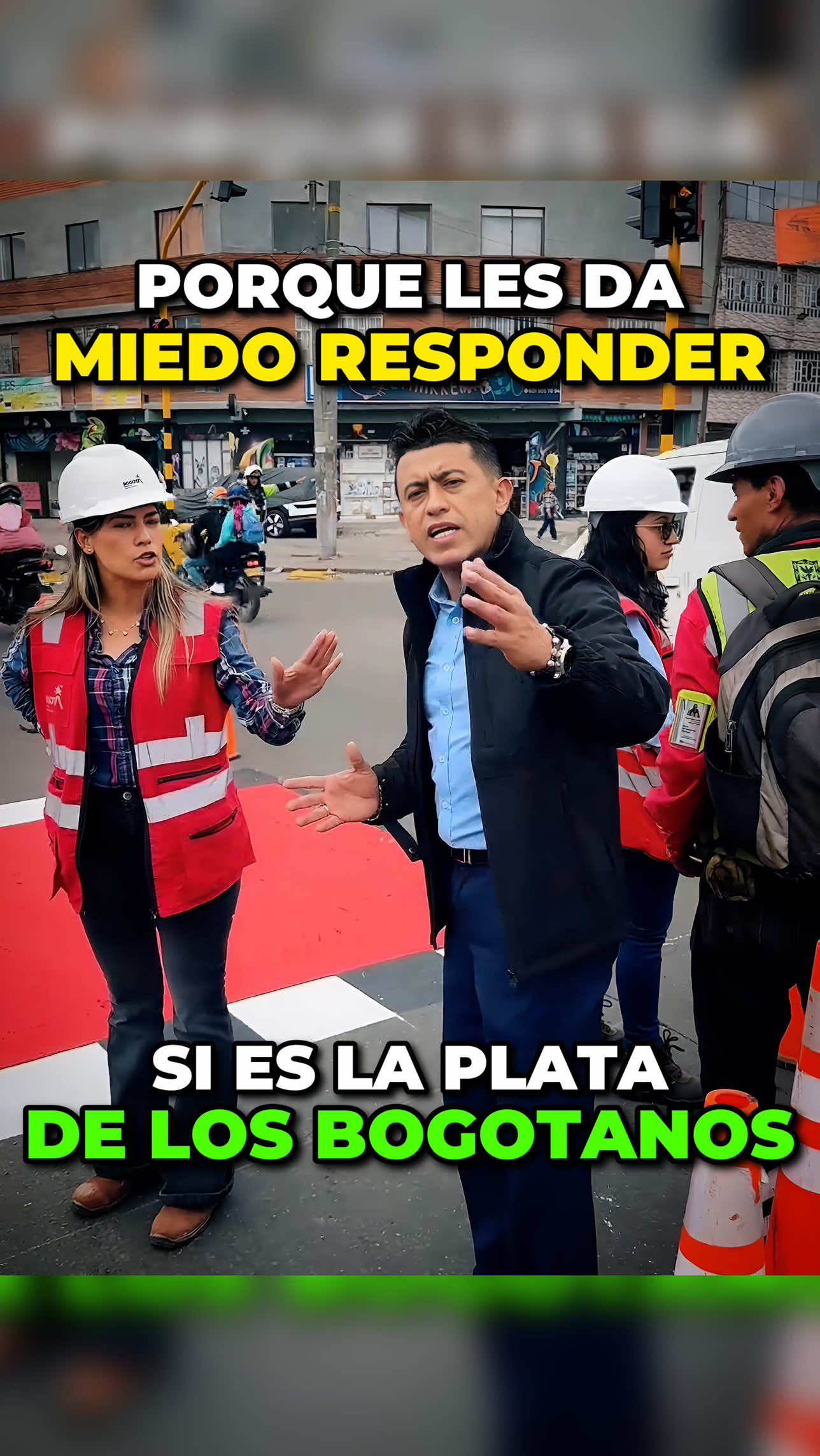 Visitamos la chambonada y el caos que genero la Secretaría de Movilidad en la 50 con 3ra.. A quien estarán beneficiando 🤔, ¿porqué se niegan a responderme? si es con la plata de los Bogotanos que hacen eso...