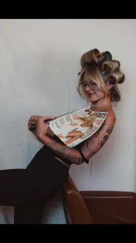 I had a vision + the perfect model ✨ I learned so much with this shoot. I can’t wait for the next! #hairtok #blondespecialist #hairphotography #hairphotoshoot #hairrollers 