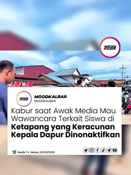 Kepala Regional Makan Bergizi Gratis (MBG) Kalimantan Barat (Kalbar) Agus Kurniawi memastikan pihaknya telah menonaktifkan M Yoga sebagai kepala dapur, buntut kasus keracunan massal yang menimpa 20 siswa Sekolah Dasar Negeri (SDN) 12 Benua Kayong, Kabupaten Ketapang.  “Kami hentikan sementara operasional dapur tersebut, dan Kepala SPPG akan dirumahkan,” kata Agus saat dihubungi, Selasa (23/9/2025). Agus menjelaskan, menu yang disajikan pada hari kejadian meliputi nasi putih, ikan hiu filet saus tomat, tahu goreng, oseng kol dengan wortel, serta buah melon. Menu itu diduga menjadi penyebab sejumlah siswa muntah dan mengalami sesak napas. (***)  Sebelumnya, M Yoga sempat hadir membesuk siswa yang keracunan dirawat di RS Agoesdjam, Ketapang. Namun saat hendak diwawancarai awak media, M Yoga memilih kabur tampa sepatah kata.  📕: MK 📽: Medik TV 📍: Ketapang - Kalimantan Barat #mbg #makanbergizigratis #ketapang #kalimantanbarat #moodkalbar 
