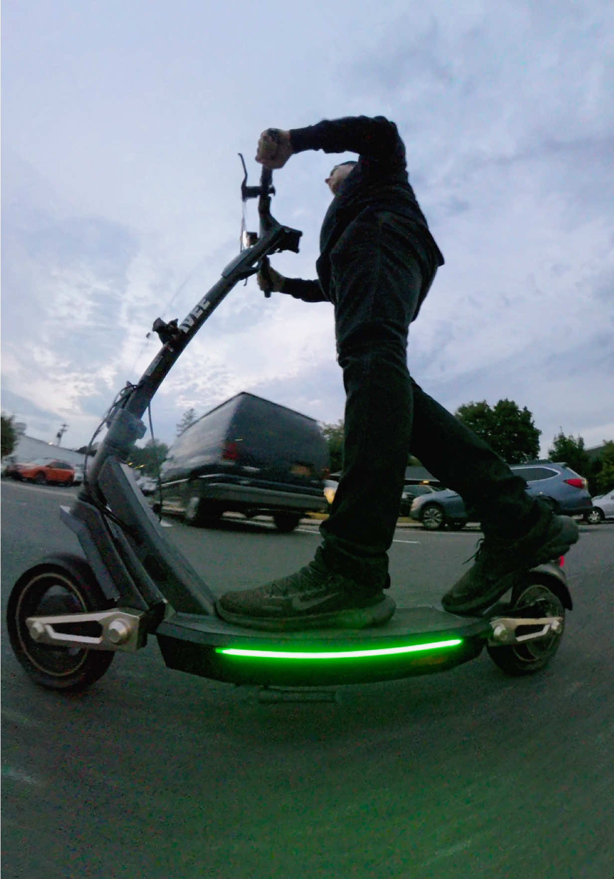 New e-scooter in the shop! Navee st3 pro the most advanced dampening arms in this price range for a super smooth ride!  #escooter #navee #st3pro #kaboo #ebike 