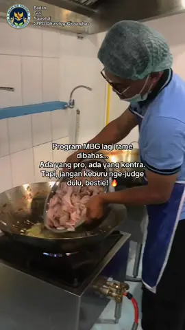 kami turut berduka atas kejadian tersebut🥹, namun kami akan selalu berupaya yang terbaik supaya tidak terjadi di dapur kami maka dari itu mari kita berdoa agar kejadian tersebut tidak akan pernah terulang kembali di dapur manapun🙏🏻 btw, menu hari ini ayam bakar nihh😋🥰#fyp #sppg #mbg #sppgcikurutug #makanbergizigratis @badangizinasional.ri 