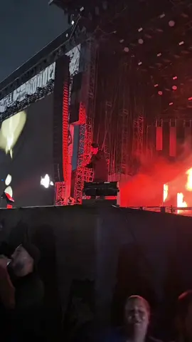 Bad Omens killed it at louder than life🖤 The way I needed this live🖤 #badomens #louderthanlife #noahsebastian 