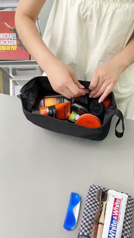 You’ve gotta bring this toiletry bag for beach days in the summer! #Toiletries #SwimBag