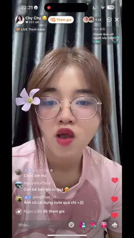 Nay là 1 mèo 2 mèo,vâng gu bình thường của cô đó 🤣🤣 #foryou #fyp #ThanhHiếu #ChyChy #Couple 
