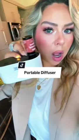 Ditch the boring socks—this essential oil diffuser smells like Christmas morning and the price is just as sweet✨ #holidaygiftideas #UnderBudget #tiktokshopblackfriday #tiktokshopcreatorpicks #creatoricons 