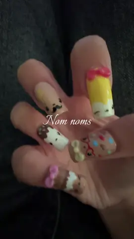 #lovemynails #nomnoms #lovemynailtech 💋