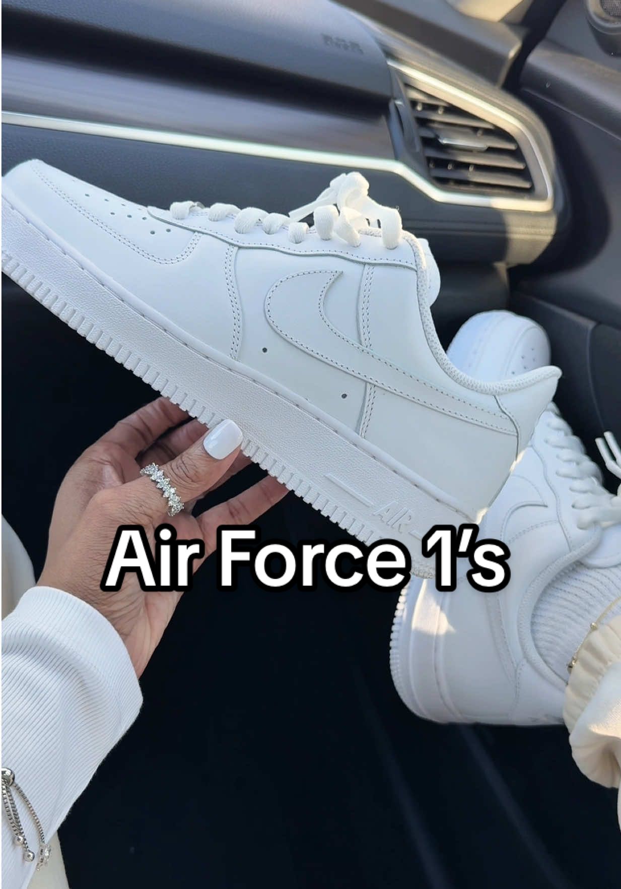 The sneakers that I’ll always have in my sneaker collection 🤍 i love me some white air force ones. Air forces are one of my favorite shoes to wear with almost any fit <3 #airforce1 #nikeairforce1 #airforceones #airforces #sneakers 