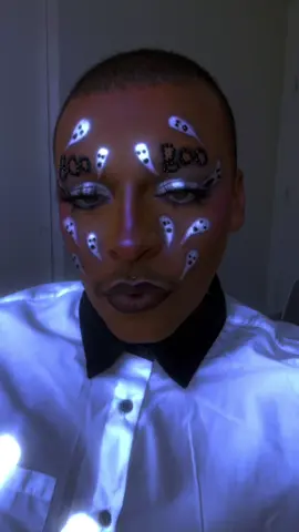 And I’m like BOOO 👻 #fyp #itsjoebeauty #ghostmakeup #halloween2025 