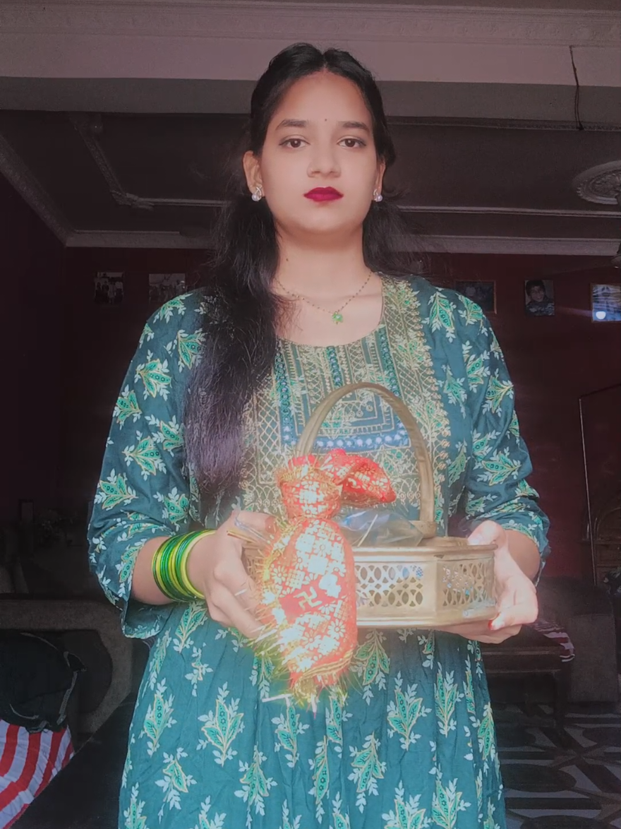 Acting🙈 #self_obsessed💫💜 #hysmiley🤭 #mine_happiness🥀🖤😚🌍 #shah_brand🔥 #fypシ゚viral🖤tiktok 