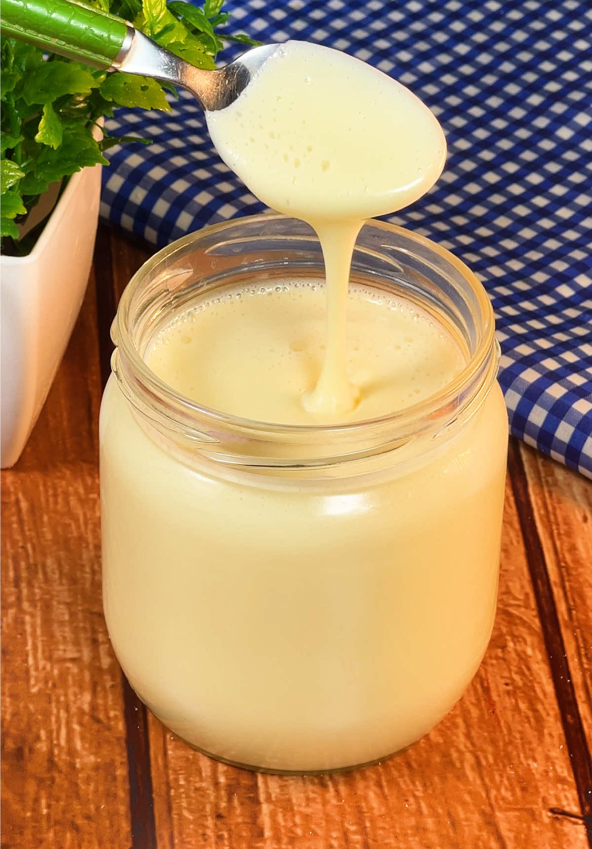 2 Ingredients to Make Condensed Milk at Home! 😁 #FoodTok #viralrecipe #easycooking #milk #tasty