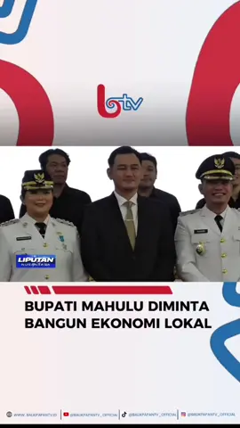 Angela Idang Belawan dan Suhuk resmi dilantik sebagai Bupati dan Wakil Bupati Mahakam Ulu. Pelantikan digelar di Gedung Odah Etam Samarinda, Selasa, 23 September 2025 oleh Gubernur Rudy Mas’ud. #AyoNobarBTV #bupatimahulu #dimintabangunekonomilokal #gubernurkaltimrudymasud #bupatimahakamhuluangelaidangbelawan