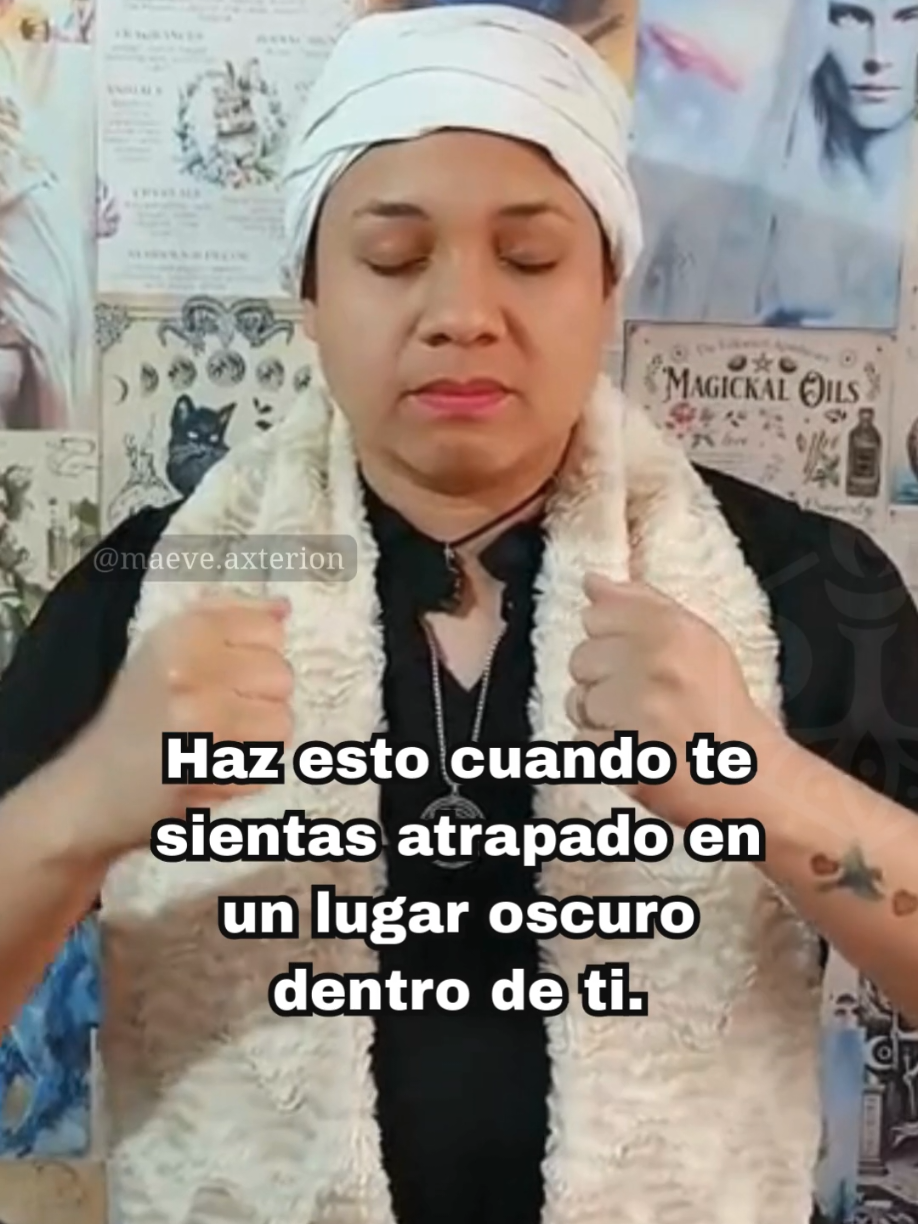 ¿Sientes tristeza, ansiedad o un peso en tu pecho? 💔 Este sencillo ejercicio libera bloqueos, mueve tu energía estancada y equilibra tu corazón y tus pulmones. 🌬️✨ No es casualidad que estés aquí: tu alma pidió alivio y el universo respondió. Guárdalo para cuando tengas un día difícil y recuerda: tu energía merece estar ligera y en paz. 💫 Comenta “ALIVIO” si lo practicaste y sentiste la diferencia. #sanacionenergetica  #sanacioninterior #pazinterior  #equilibriodechakras  #trabajoespiritual 