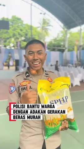 membantu masyarakat yg sesungguhnya ❤ #polisi #polri #berasmurah #viral 