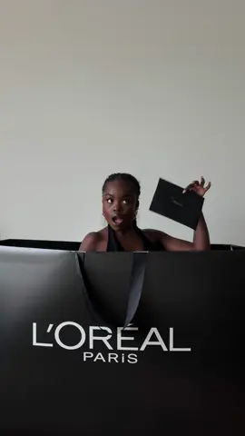 You’re officially invited to a two-day luxury experience with @L’Oréal Paris  Packed with giveaways and FREE bookable sessions you don’t want to miss! 💄✨ ☕Free Café au Lait or Hot Chocolate*: First 750 guests with a Humanitix ticket each day. 🎁FREE Gift with Purchase*: when you spend over $100 💅FREE Bookable Beauty Sessions*: WITH SOME Limited Walk in Spots available 🛍️ Gift Bags worth $400*: First 50 guests each day will receive our L’Oréal Paris favourites. 💄Personalised Engraving*: Selected L’Oréal Paris lipsticks when you win or purchase. 💰Promotional discounts*: Up to 50% off selected products available to shop. Where: 333 Collins St, Melbourne VIC 3000 When: Saturday 4th October 10am-4pm | Sunday 5th October 10am-5pm Book a free ticket so you don't miss out https://events.humanitix.com/la-galerie-loreal-paris  *T&Cs apply #LaGalerieLOrealParis #Makeup #skincare #haircare #WhatsonMelbourne AD