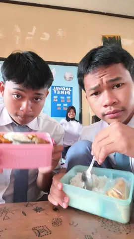 makan sayang😘🥰#makan #fyp 