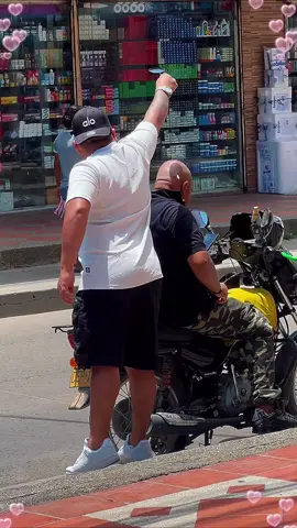 Funny street prank 🤣🤣#funny #prank #usa#funnyvideos #scared