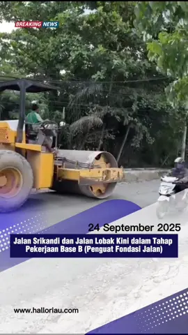 Pekerjaan Base B atau penguat fondasi jalan dengan material padat di jalan Srikandi dan jalan lobak sedang dalam proses pekerjaan, Selasa 23/9/2025, Siang Proses Base b ini akan membuat jalan lebih tinggi dari saluran air dan menguatkan badan jalan untuk proses pengaspalan nantinya. #pekanbaru_riau #jalanrusak #jalanrusakpekanbaru #perbaikanjalan #pekanbaru #fypage #riau_pekanbaru #trendingtiktok 