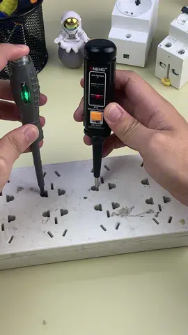 #tiktokshop #testpen #factory #electricpen #hvac #screwdriver #electric #tools #Voltage #NCV #homeimprovement #multimetertruerms #fyp #multitool #DIY #handyman #toolstorage