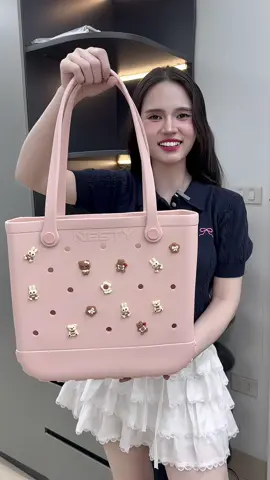 Em túi xách cute quá đi