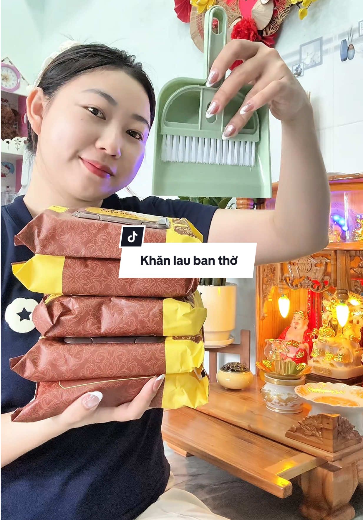 Khăn lau ban thờ vừa sạch nhanh tiện mà còn thơm nữa#khanlaubantho #khanlaubanthothienphuc #xuhuong #viral #thinhhanh 