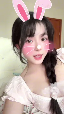 Sticker vẫn dễ thương như ngày nào 🐰 #SNOWApp 
