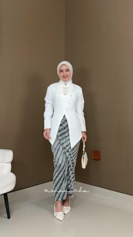 Kondangan pake outfit under 100K tapi looks nya bisa secakep iniii 😍  Detail Outfit klik l! nk di bi• cari sesuai dengan nomor * Kebaya - l! nk n0. 779A @Syarifa id  * ⁠Rok - l! nk n0. 737A * ⁠Hijab - l! nk n0. 673A * ⁠Tas - l! nk n0. 329A * ⁠Sepatu - l! nk n0. 778A Cara Order : 1. Klik l!nk yg ada di bio aku (https://shp….) 2. Cari sesuai nomer yg udah aku spill di atas 3. Setelah itu akan muncul produk yg kalian cari tinggal checkout & langsung payment kaya biasa #fyp #outfitideas #outfitinspiration #outfitkondangan #outfitinspo 
