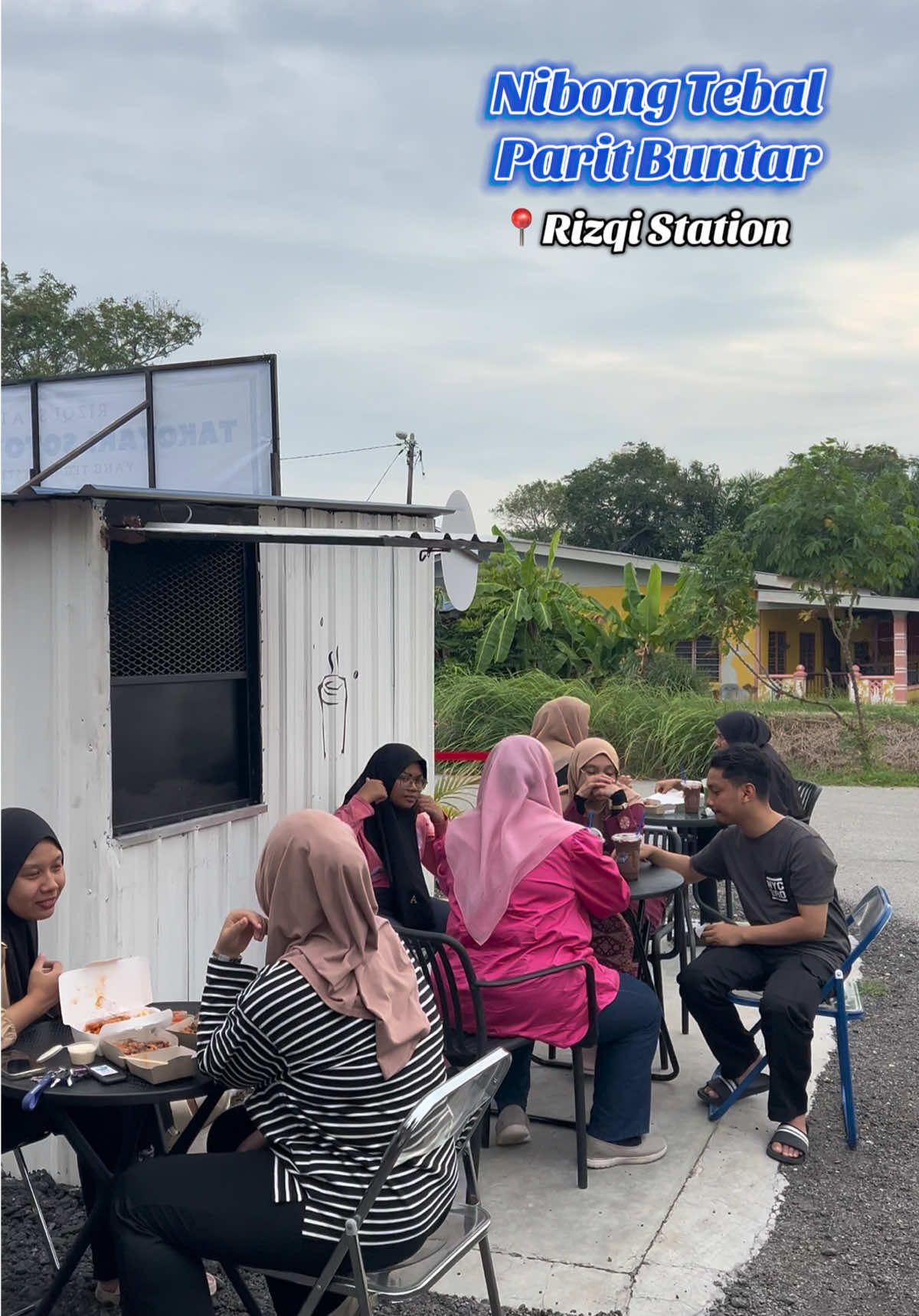 Rizqi Station x @CP’TENDERR• . Boleh waze Rizqi Station Batas Pinang !  BUKA 3.10 ptg  - 7.10 ptg  Selasa : Close 