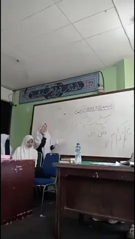 ngajar sesenang ini, malah di tanya kapan lulus kapan nikah, kan ga seru#fyp#fyppppppppppppppppppppppp #gurupaudcantik 
