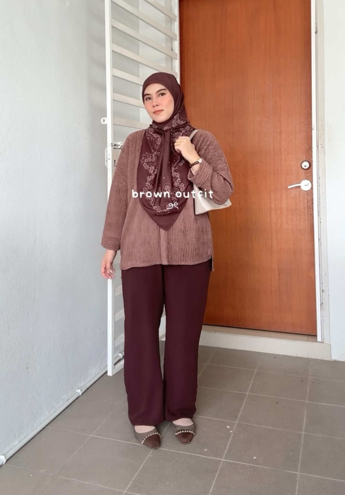pov: you love simple outfit🤎🐻✨