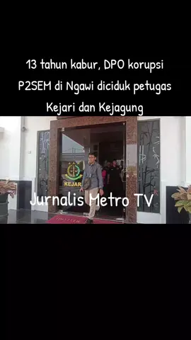 Nyamar jadi Ojek online, Ketua Duta bangsa Institute DPO 13 tahun kasus korupsi P2SEM di Ngawi diciduk petugas Kejari dan Kejagung.. Pelaku diciduk di Surabaya.. 